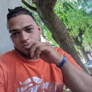 Meet your Posher, Alejandro